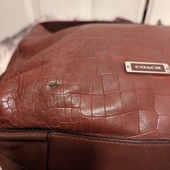 Coach F26122 Avery Brown Croc Hobo Croc Embossed Brown Leather - Picture 9 of 9